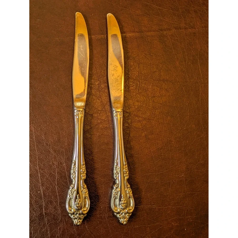 Oneida Community Brahms Stainless Steel Dinner Knives Set of 2 Ornate Scroll